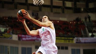 Мантас Калниетис