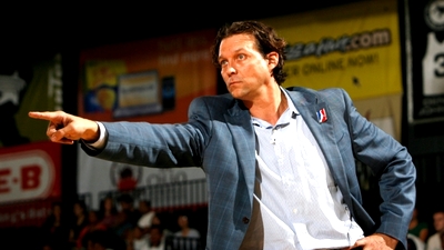 Куин Снайдер