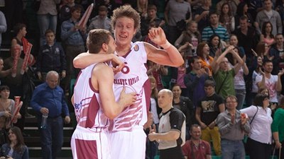 Баскетболисты «Красных Крыльев»