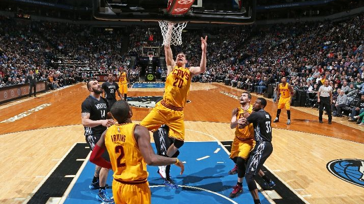 Тимофей Мозгов атакует кольцо «волков»