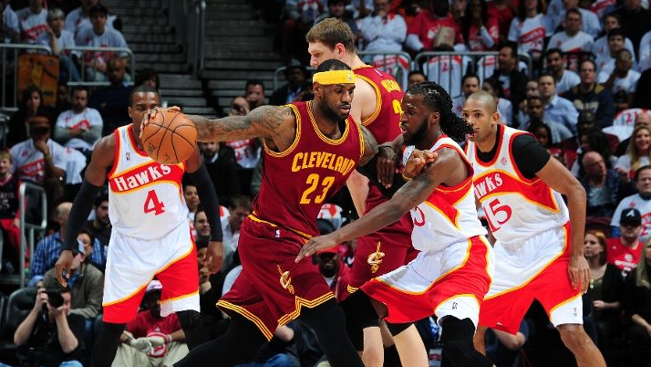 «Хоукс» остановили Джеймса и Ко
