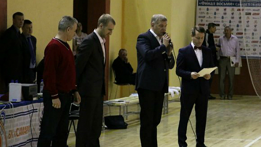 Андрей Архангельский (в центре)