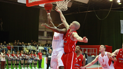 «Красный Октябрь» — «Байзонс»