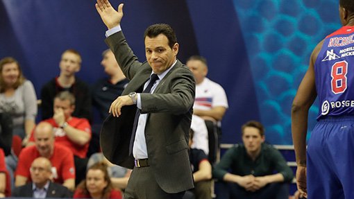 Димитрис Итудис