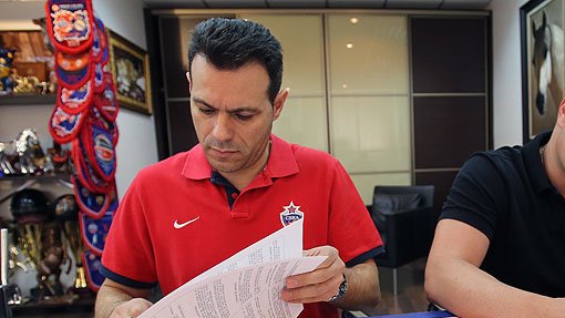 Димитрис Итудис