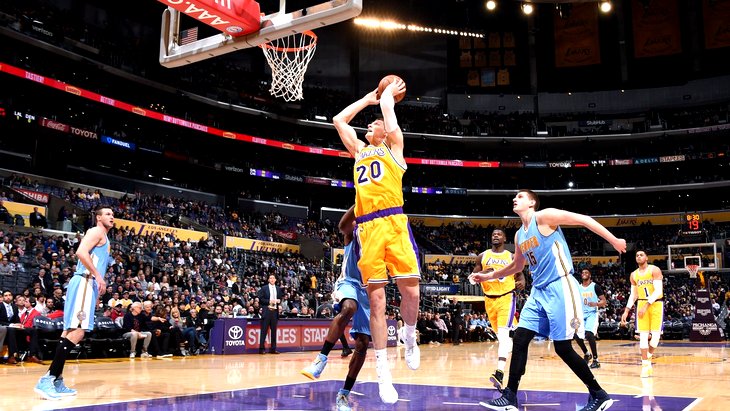 «Лейкерс» Тимофея Мозгова потерпели пятое поражение кряду