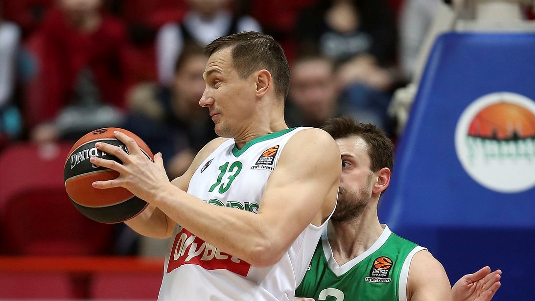 Казанцы потерпели восьмое поражение кряду