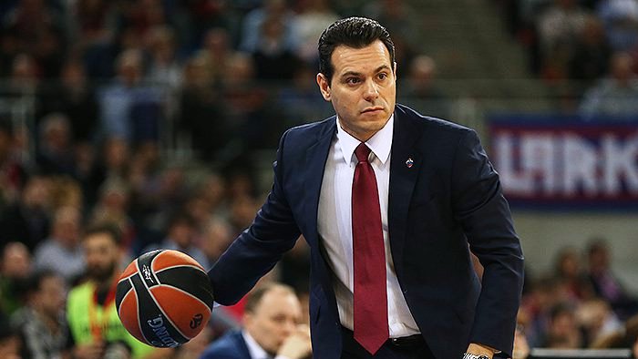 Димитрис Итудис