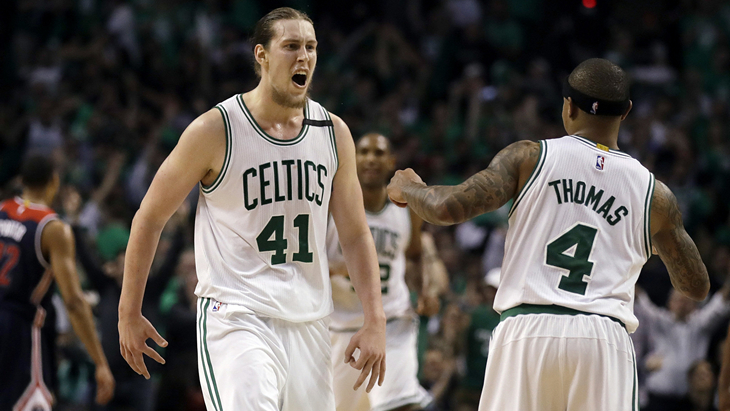 Келли Олиник и Айзея Томас