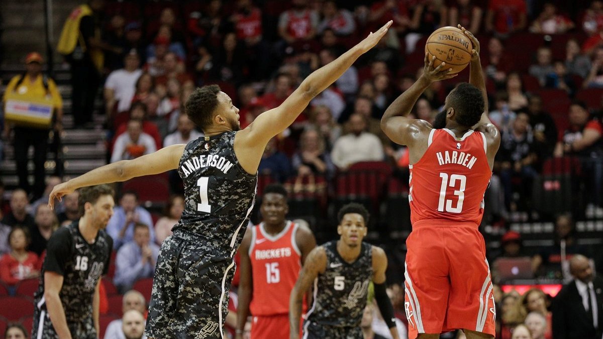 «Сперс» выпали из зоны плей-офф