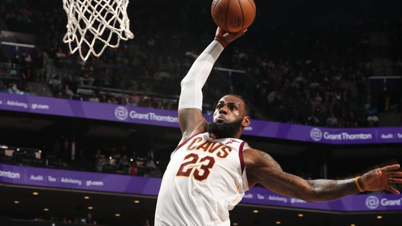 Леброн Джеймс