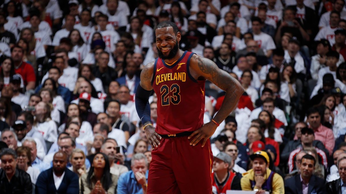 Леброн Джеймс