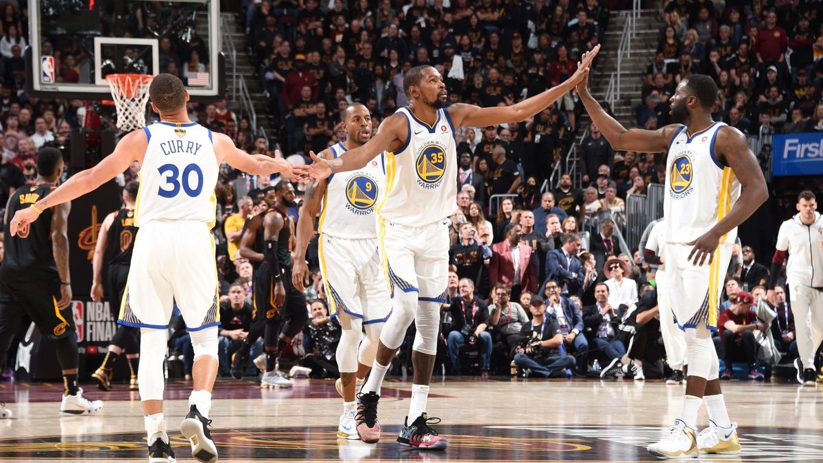 «Уорриорз» повели в серии 3-0