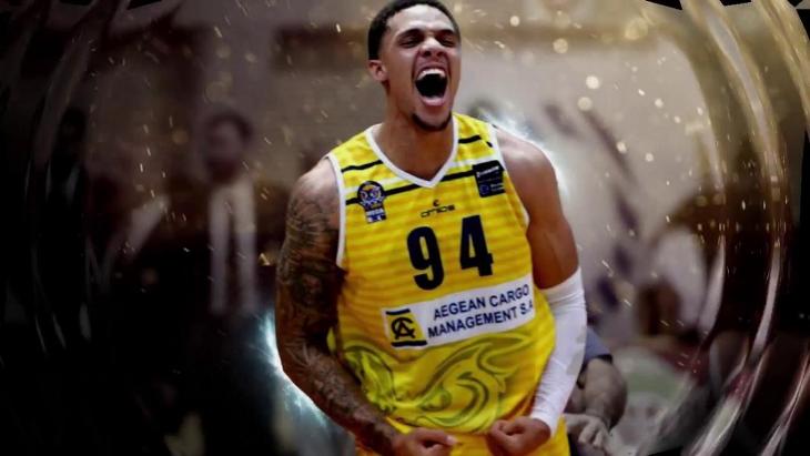 Маккензи Мур