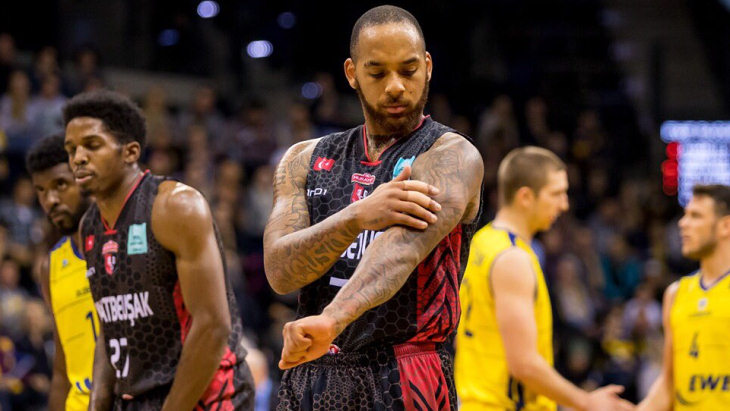 Деанджело Харрисон