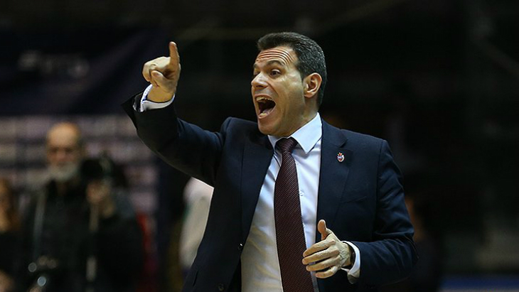 Димитрис Итудис