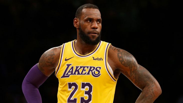 Леброн Джеймс