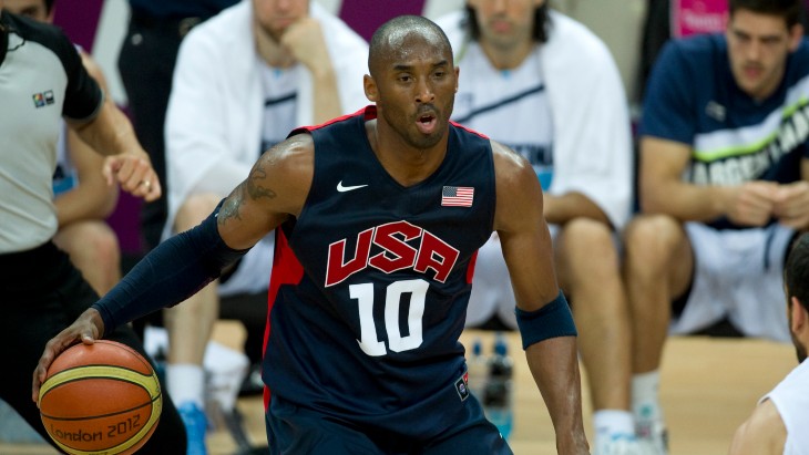 Коби Брайант в футболке сборной США