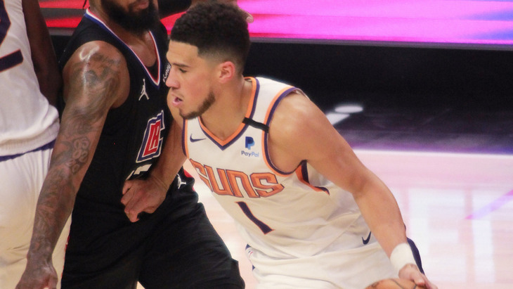 Девин Букер