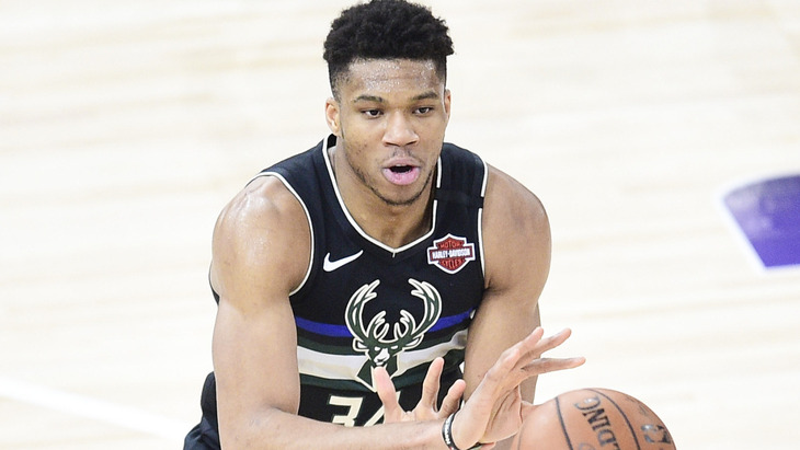 Яннис Адетокунбо