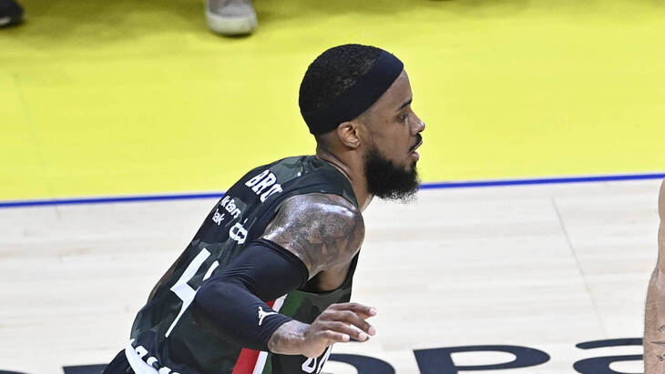 Лоренцо Браун