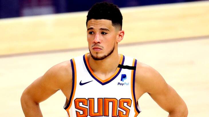 Девин Букер