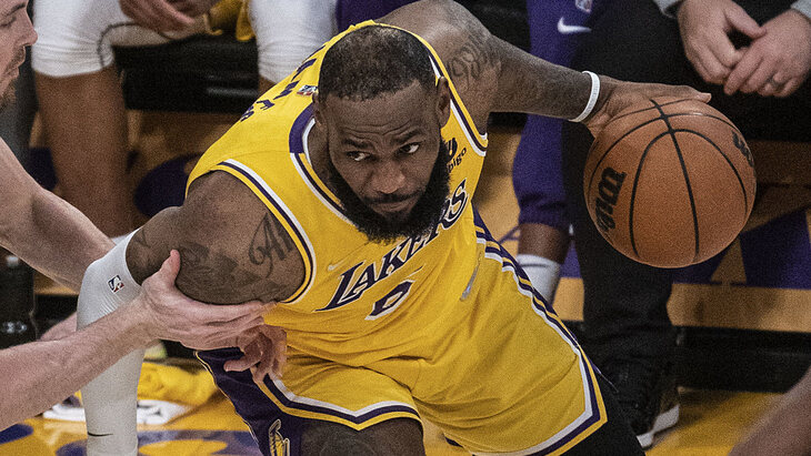 Леброн Джеймс