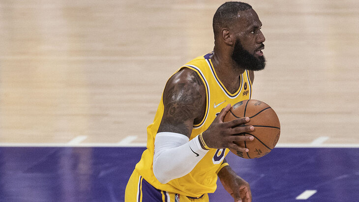 Леброн Джеймс