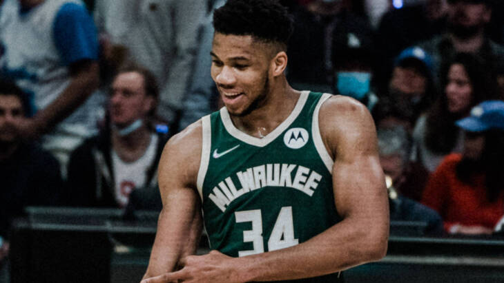 Яннис Адетокунбо