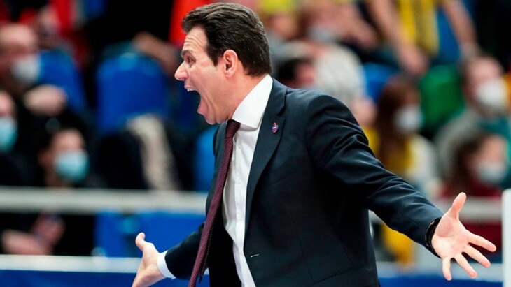 Димитрис Итудис