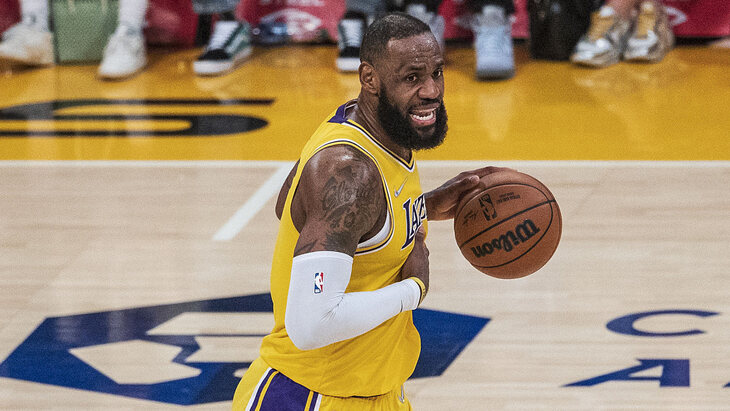 Леброн Джеймс