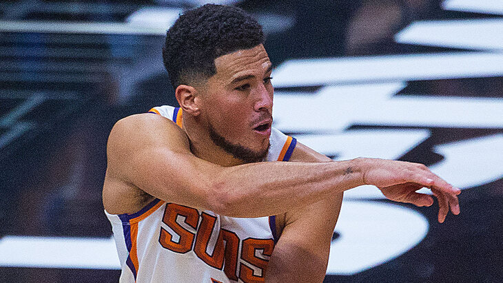 Девин Букер