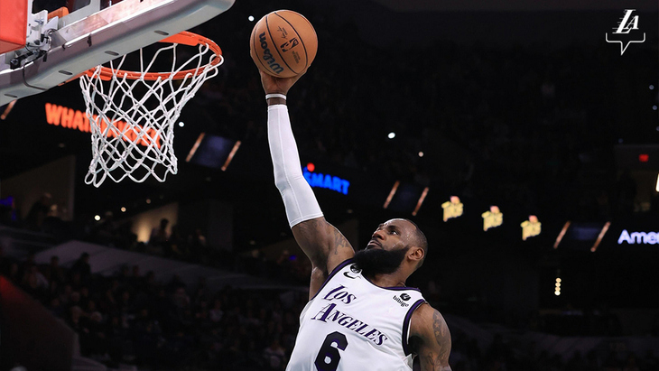 Леброн Джеймс