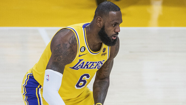 Леброн Джеймс