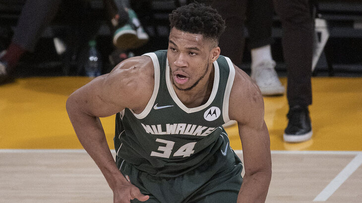 Яннис Адетокунбо