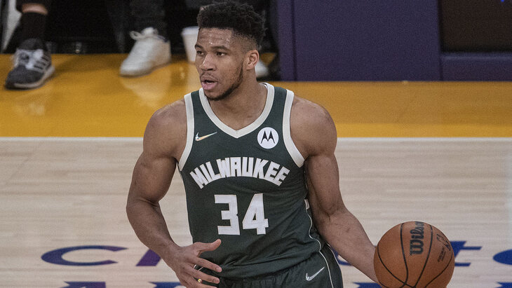 Яннис Адетокунбо