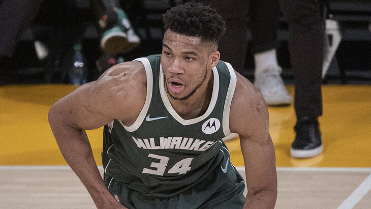 Яннис Адетокунбо