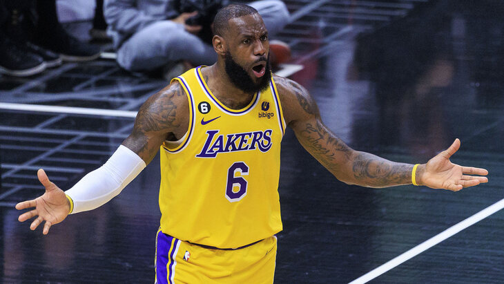 Леброн Джеймс