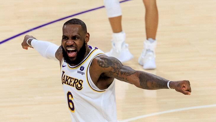 Леброн Джеймс