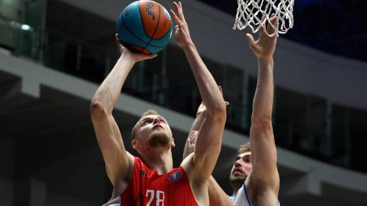 Форвард МБА Андрей Лопатин