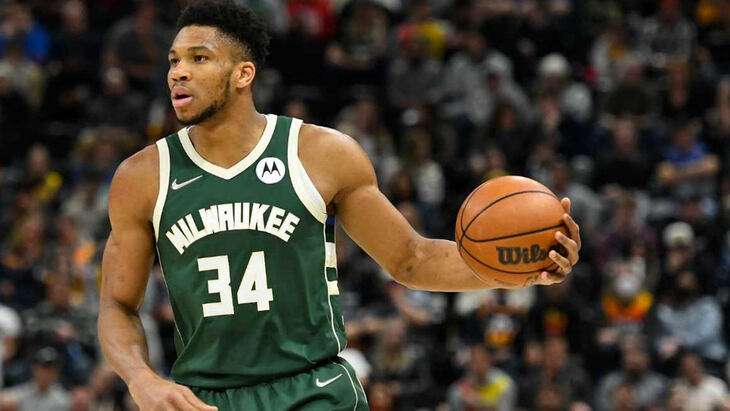 Яннис Адетокунбо