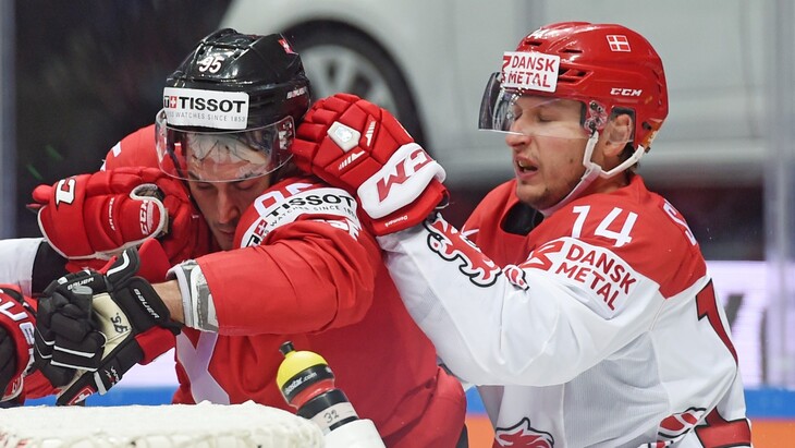 Кирилл Старков (справа)