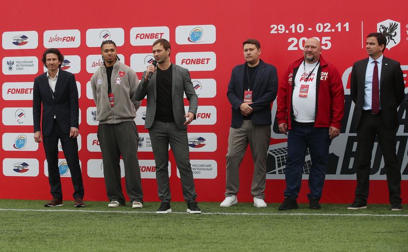 Смертин и Сычев открывают этап турнира