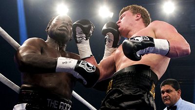 Александр Поветкин (справа)