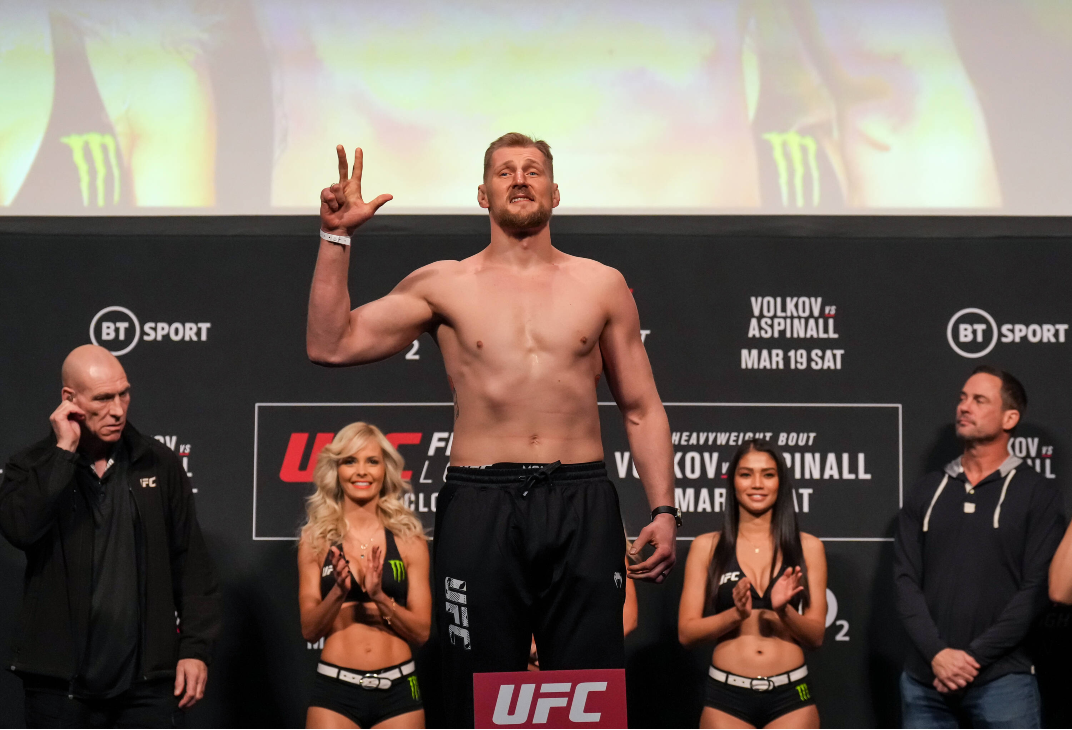 Александр Волков