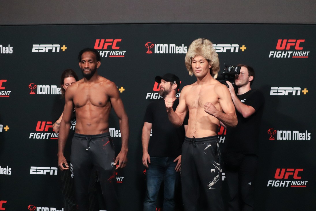 Нил Мэгни и Шавкат Рахмонов