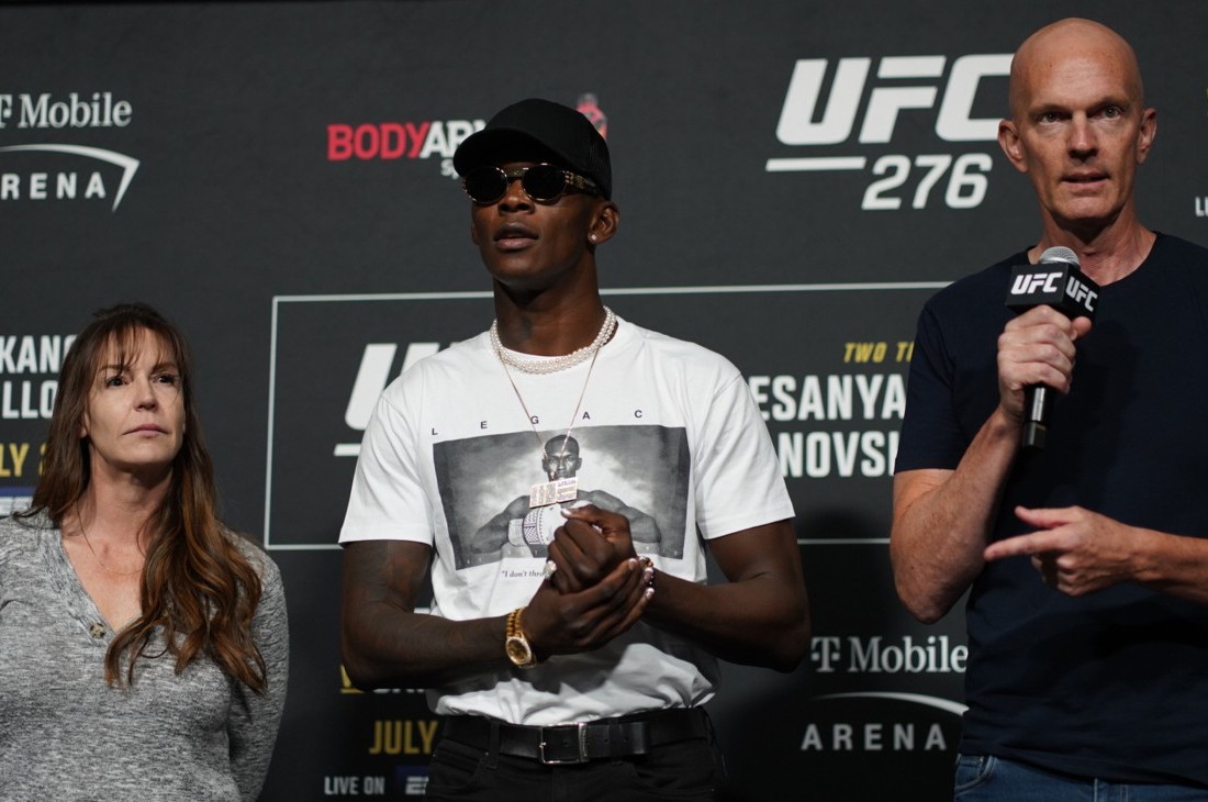 Исраэль Адесанья