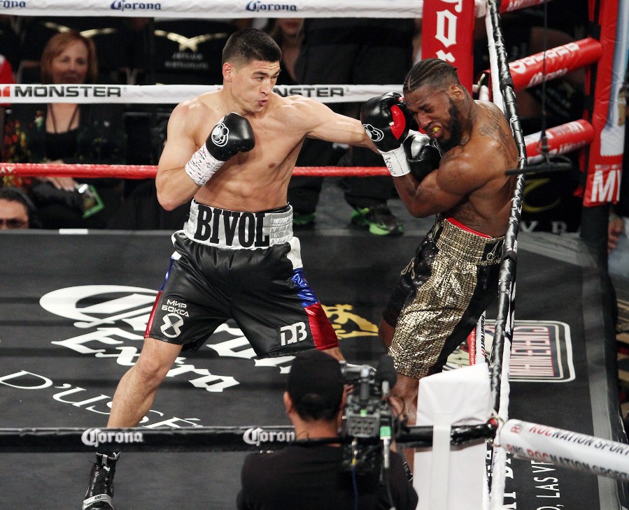 Дмитрий Бивол