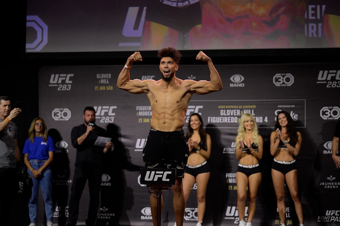 Джонни Уокер