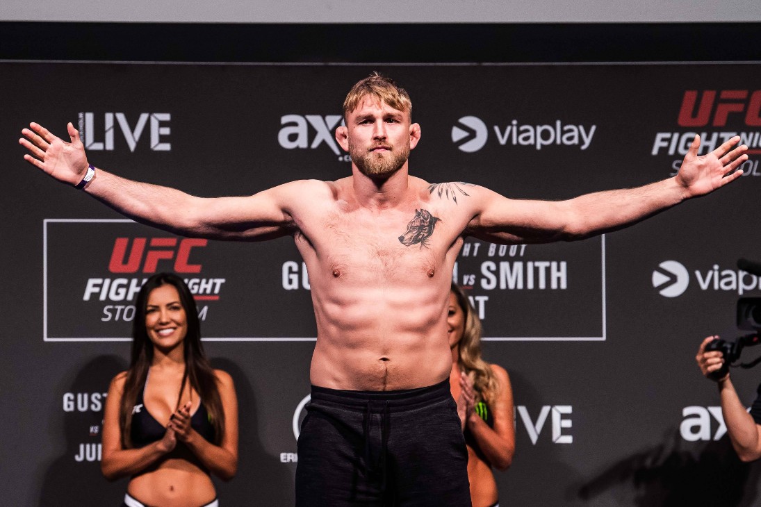 Александр Густфассон